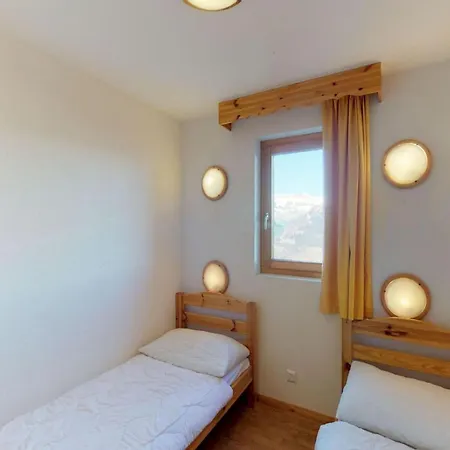 Spacious With View Apartment *