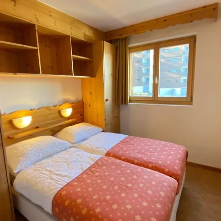 Spacious With View Apartment *