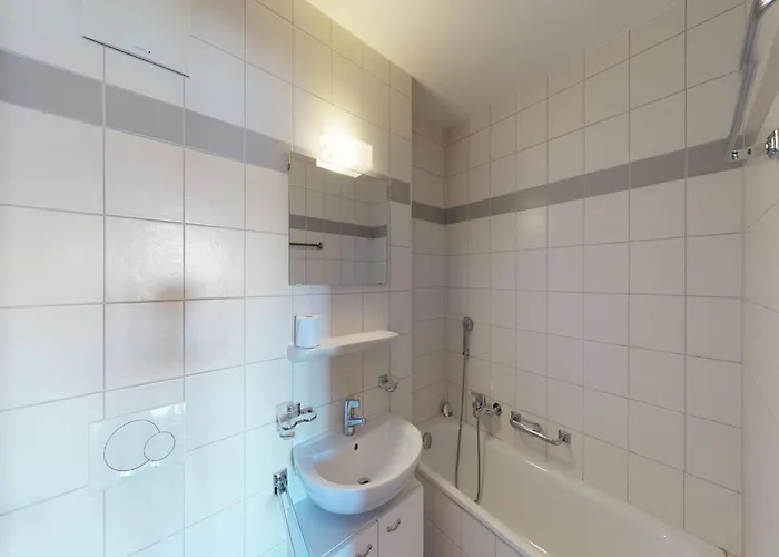 Spacious With View * ナンダ